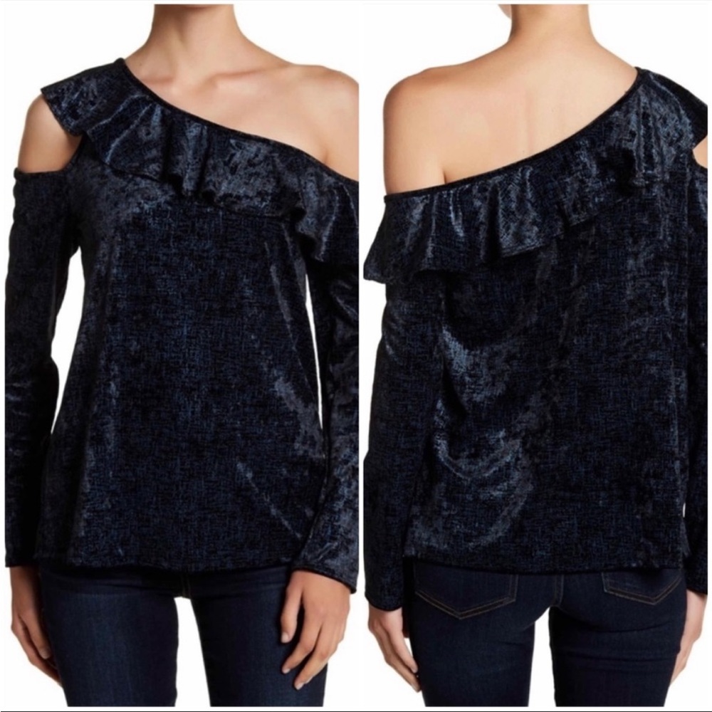 Ro & De NWT blue & black velour cold shoulder top